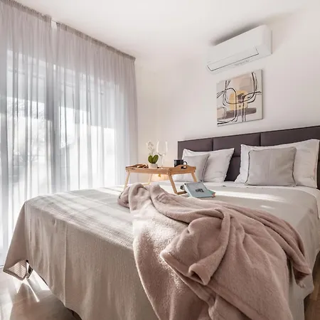 Niko With Heated Pool * Pridraga