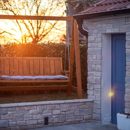 Villa Niko With Heated Pool