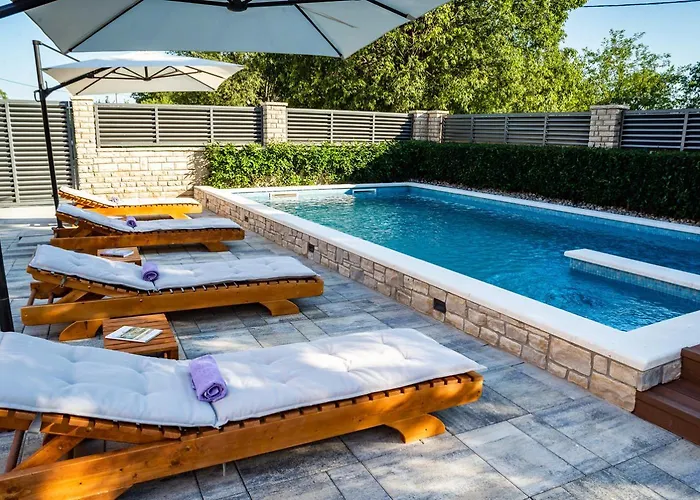 Niko With Heated Pool