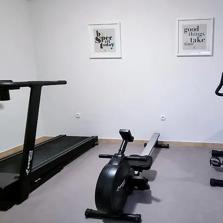 Niko With Heated Pool *