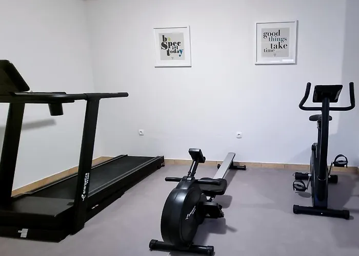 Niko With Heated Pool *