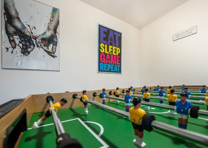 Niko With Heated Pool Вилла *