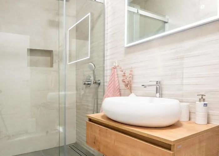 Niko With Heated Pool