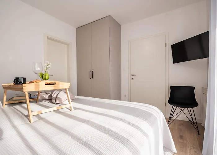 Niko With Heated Pool Вилла