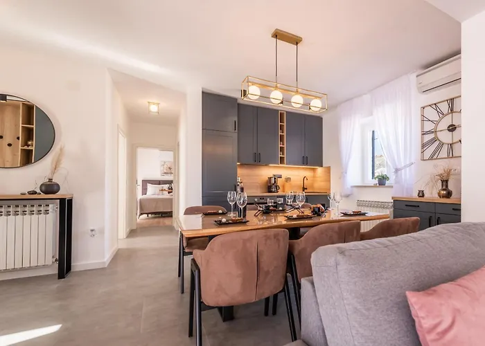 Вилла Niko With Heated Pool *