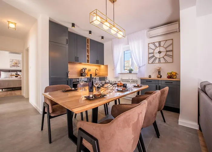 Niko With Heated Pool Pridraga